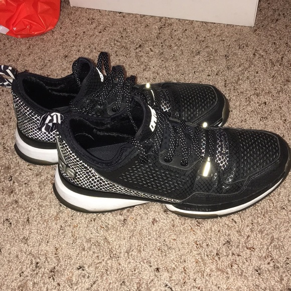dame 1 shoes